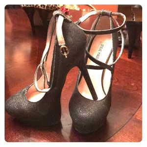 Worn Size 7.5 Steve Madden black sparkle heels!